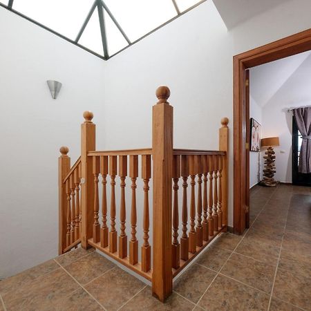 Casa Hibiscus - Shared Pool - Close To Seafront Promenade Punta Mujeres 외부 사진